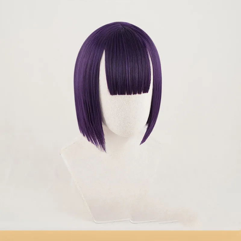 Cosplay wigs are short and purple